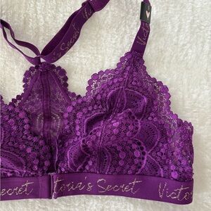 Victoria’s Secret front open lace purple bralette sz S